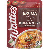 Wattie's Ricotta Bolognese & Garlic Ravioli Pasta Meal 350g